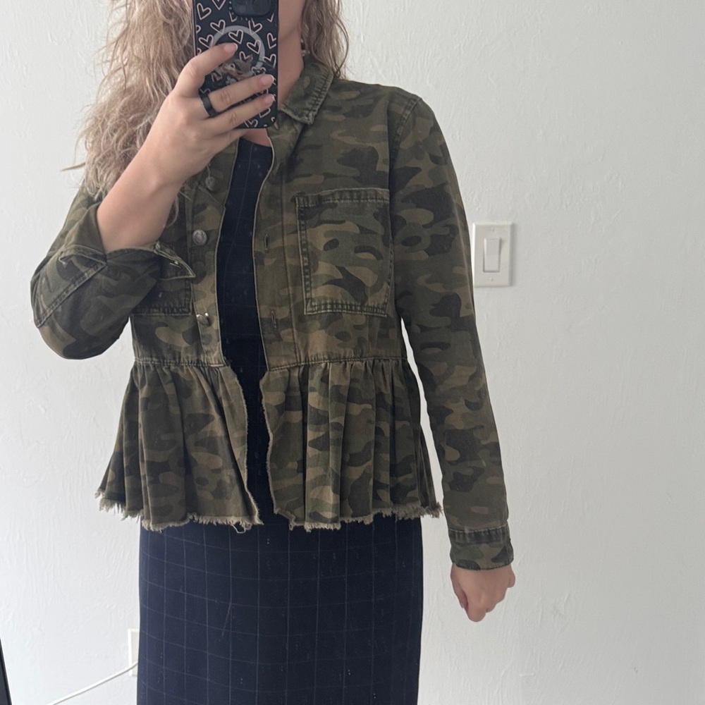 Women's Camouflage Utility Jacket with Peplum Hem